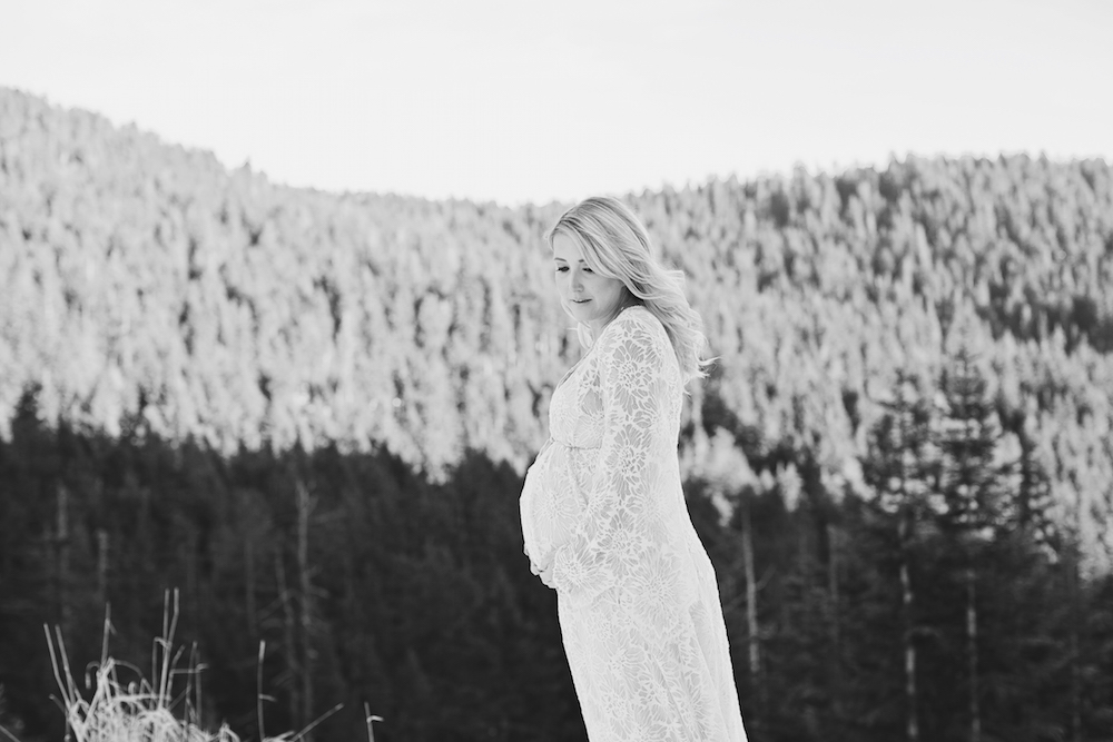 maternity photos monika hibbs