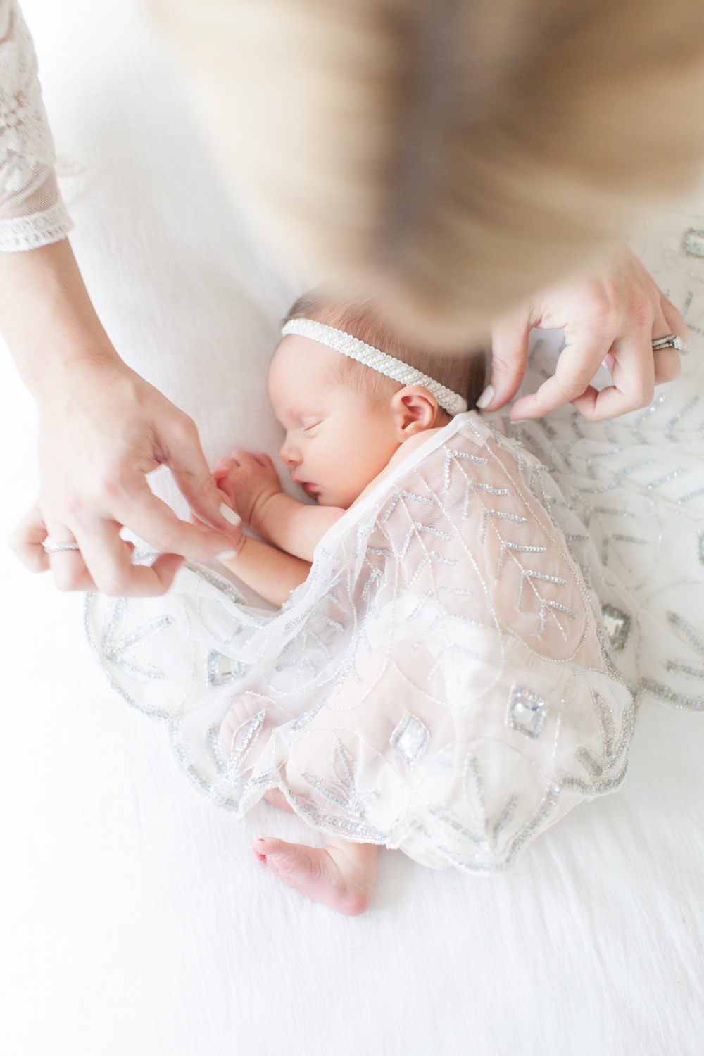 New Born photography tips by Monika Hibbs 