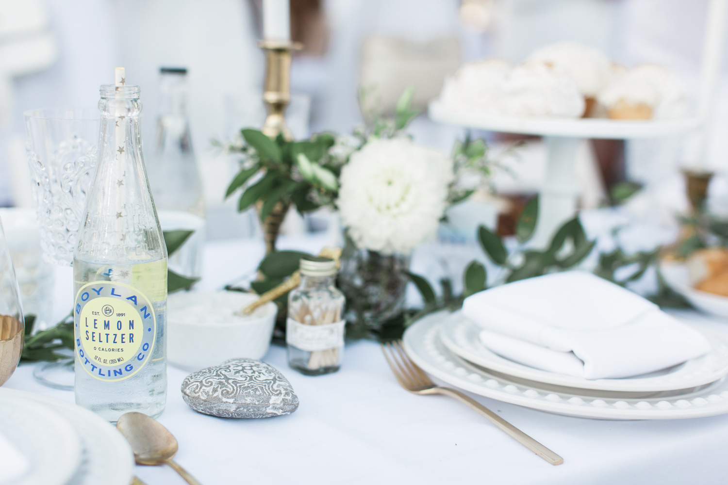 Diner En Blanc Vancouver Long table MONIKA HIBBS 