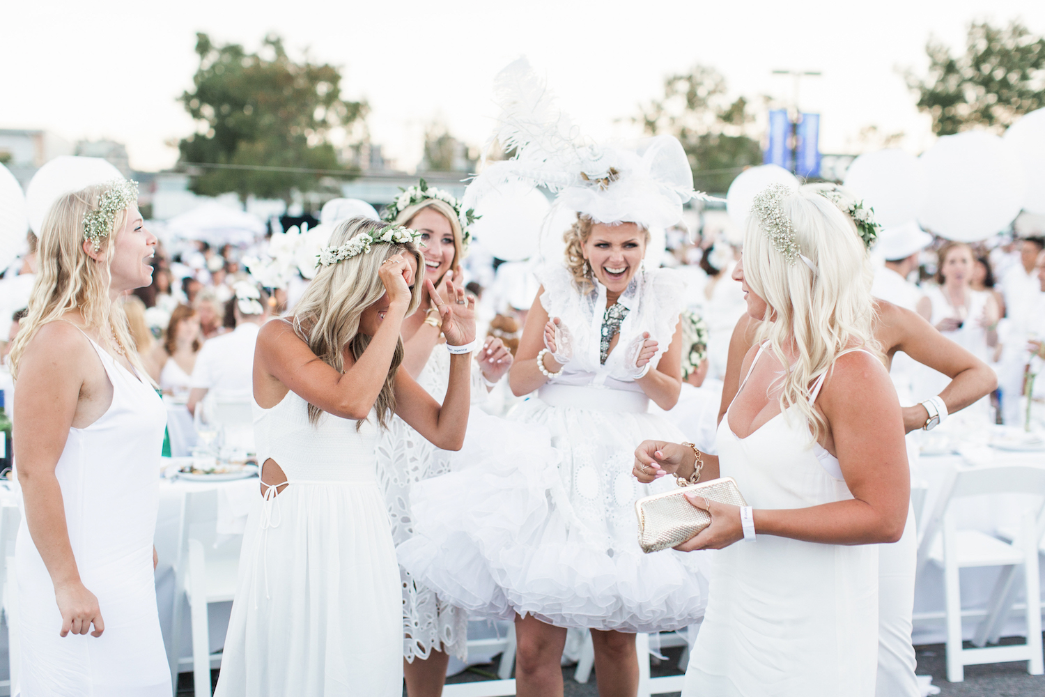 Diner En Blanc Vancouver Long table MONIKA HIBBS 