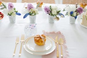 pretty place setting for mothers day