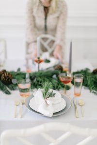 Christmas place setting with pine