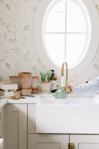 Green Watering Can, Pots and sink